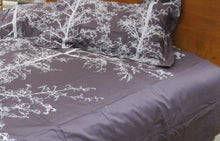 Load image into Gallery viewer, Simple Luxury Quilt Set Dusty Aubergine Silhouette