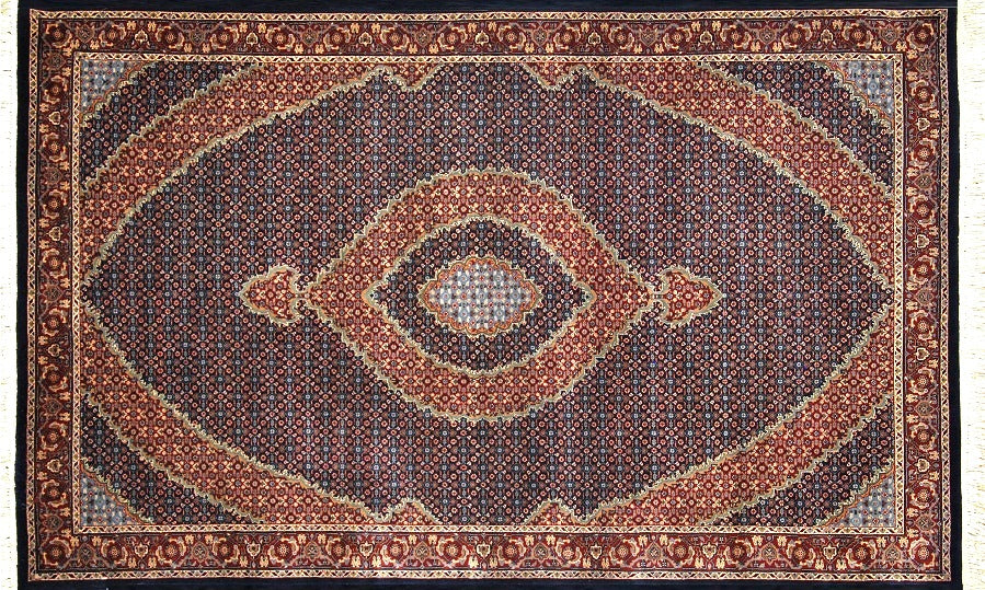 Persian Style Hand-knotted Wool Rug 155x257cm 