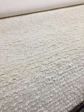 Load image into Gallery viewer, Hand-tufted Organic Wool/Cotton Shag in natural