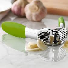 Garlic duo press and slice in palm