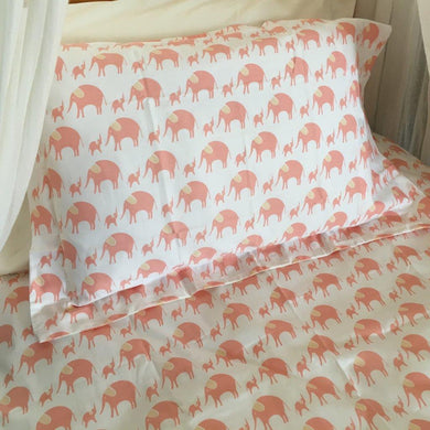 Simple Luxury Sheet Set in Pink Elephants